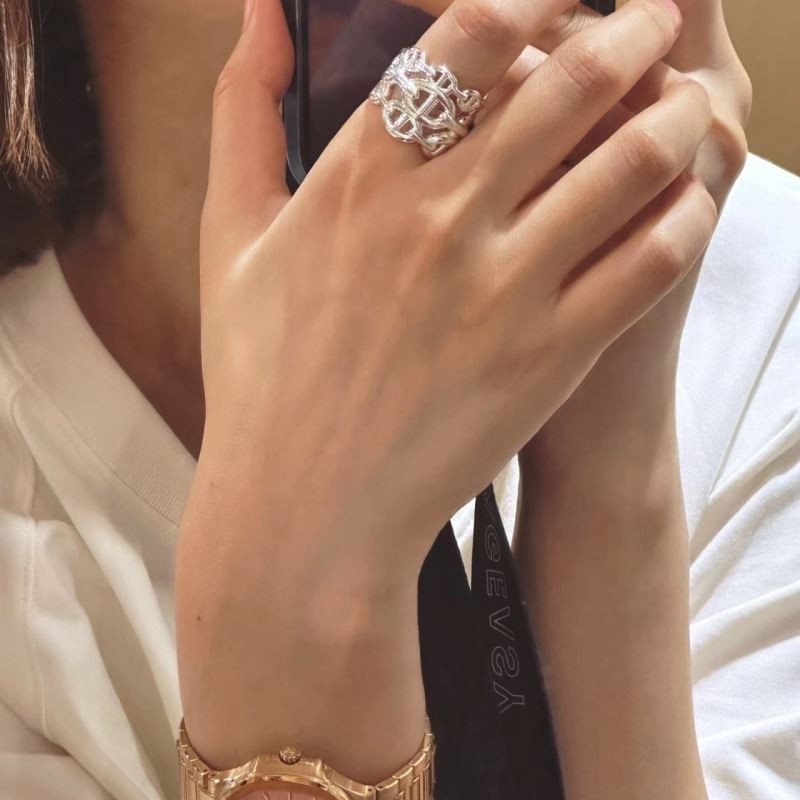 H**me5 rings